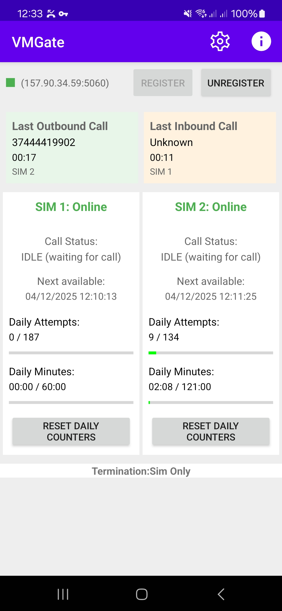 VMGate main screen showing connection status, SIM 1 and SIM 2 online status, and call monitoring interface